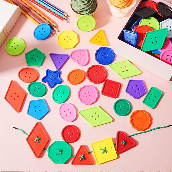 Taiyin 200 Pcs Big Bright Buttons Craft 1.2 Inch Kids Vivid Colors Large Buttons Plastic Assorted Cute Shape Colorful Toys for Arts, Crafts DIY Projects