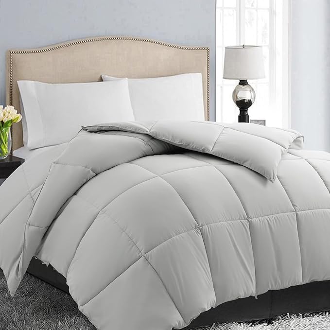 EASELAND King Size Down Alternative Comforter - Quilted Duvet Insert for All Seasons, Soft Lightweight with Corner Tabs, Summer Winter Warm Bedding, Light Grey 90x102 Inches