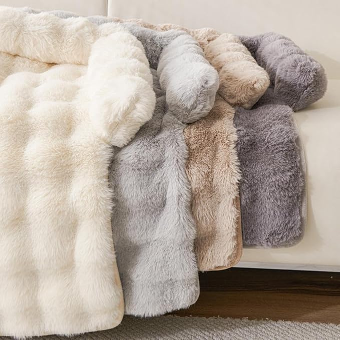 Dream Cloud Pet Sofa Bed for Couch, Fluffy Fuzzy Cozy Washable Couch Cover,Luxurious Cozy Dog CouchBed,Non-Slip Fluffy Plush Dog Sofa Mat for Furniture Protector for Small, Medium Dogs and Cats