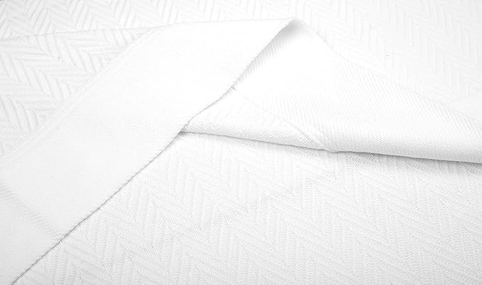 Threadmill Luxury Cotton Blankets for Twin Size Bed | All-Season 100% Cotton Twin Blanket for Bed | Herringbone Soft & Cozy Fall Thermal Blanket, 350GSM, 68x92 inches | White