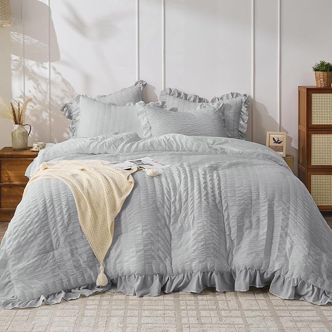 JOLLYVOGUE Light Grey Queen Comforter Set, 3 Pieces Seersucker Comforters Queen Size, Lightweight & Fluffy Bedding Sets Queen for All Season with 1 Ruffle Comforter and 2 Ruffle Pillowshams