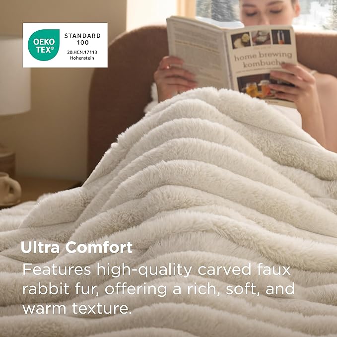 Bedsure Faux Fur Duvet Cover King Size - Beige Fluffy Duvet Cover Set, Soft and Cozy Shaggy Bedding Comforter Cover, Winter Warm Luxury Fuzzy Bed Set 3 Pieces, 1 King Duvet Cover and 2 Pillowcases