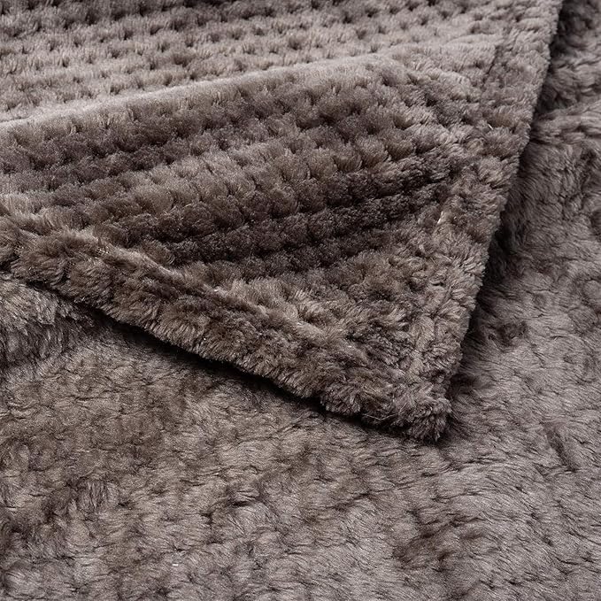 Pet Blanket Warm Soft Dog Blankets Washable Cat Throw Blankets Sofa Bed Couch Furniture Protector Cover for Small Medium Large Dogs Cats, Khaki, 16" x 24"