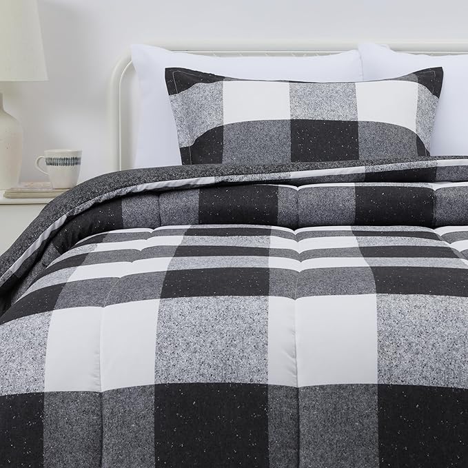 Amazon Basics Lightweight Microfiber Comforter Sets, 2-Pieces, Black/White,Checkerboard,Twin/Twin XL