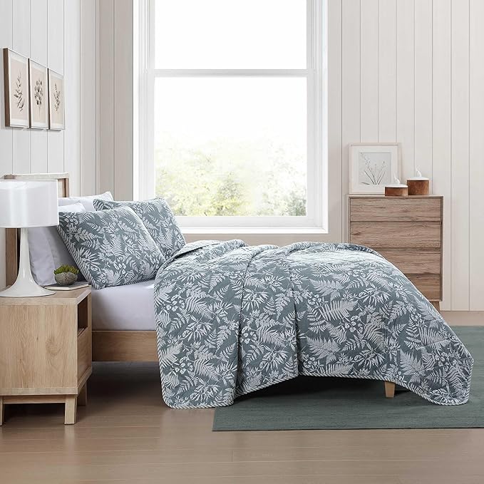 Eddie Bauer - Twin Quilt Set, Reversible Cotton Bedding with Matching Sham, Wildflower Inspired Home Decor with Stripe Reverse (Fern Garden Green, Twin)