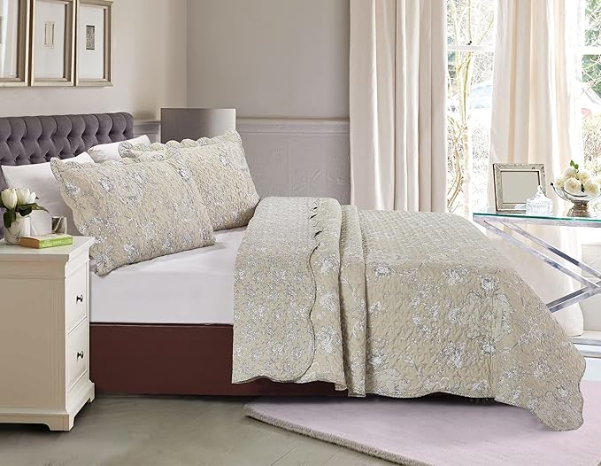 Brilliant Sunshine Classic Grey Floral Toile in Beige Background, 3-Piece Quilt Set with 2 Shams, Reversible Bedspread, Soft Lightweight Coverlet, All-Season, King, Beige