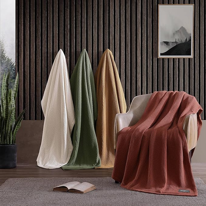 Eddie Bauer Blanket Soft Waffle Weave Bedding, Medium Weight Bedroom Decor, Softens Every Wash, Queen, Green